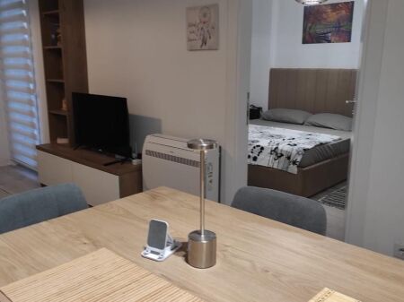 Apartament 1+1+ post parkimi te Univers city