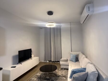 FOR RENT – 1+1 Apartment in Residenca Erli, Porcelan