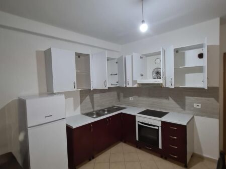 AFFITTASI APPARTAMENTO 1+1 VILA L ASTIR