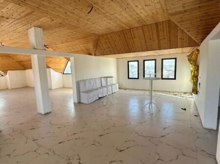  LOCALE COMMERCIALE IN AFFITTO – PASKUQAN | 250 m² 500 Euro