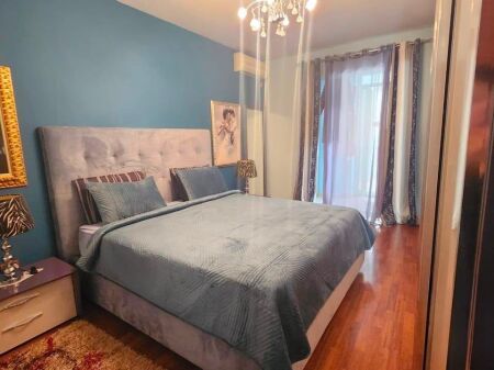 Appartamento 2+1+2 in Affitto in Via Elbasanit, vicino all'Ambasciata Americana