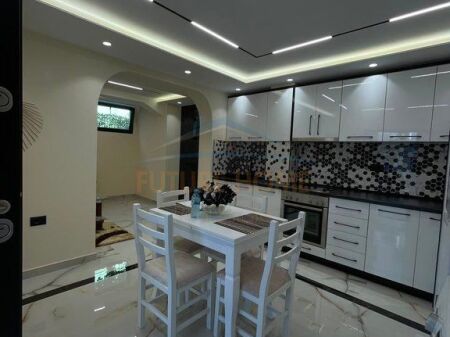 Qera, Duplex 2+1+2 Rruga e Elbasanit, Tirane.