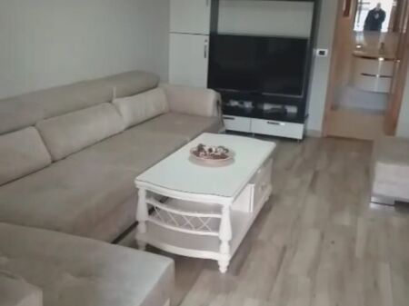 APPARTAMENTO 1+1. 40000 LEKE. EX CAMPO DI AVIAZIONE