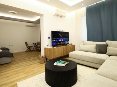 Apartment 2+1 for Rent – Center of Tirana (Near Lebon)
