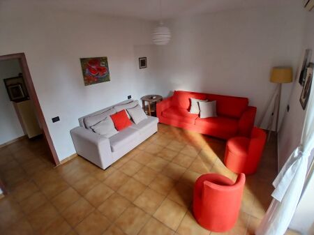 Jepet Me Qera Apartament 1+1+2 Ballkone
