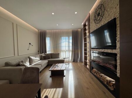 Affitto, Appartamento 1+1, Via Kavajes, Tirana. Empire71119