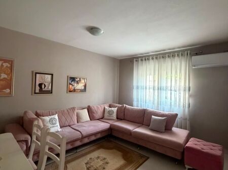 Apartament 1+1 për qera Ali Demi !