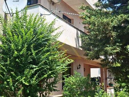 Vendesi Casa a Due Piani – Vicino alla Curva di Kamza, Tirana