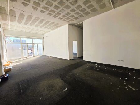  ESCLUSIVO | LOCALE COMMERCIALE IN AFFITTO – FRONTE STRADA 