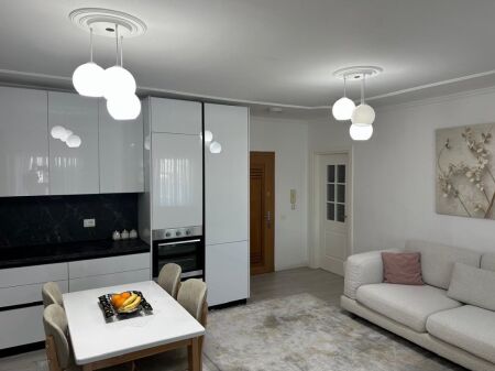 Apartment 2+1 for sale in Shraku