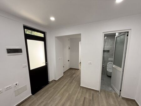 Rent | Garsoniere | Tregu Elektrik | 350 €/month