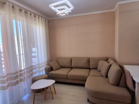 Univers City Apartament 1+1 me qira