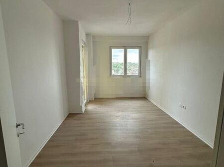  Shitet Apartament 3+1+2 me Ballkon – Grand Gallery, Yzberisht