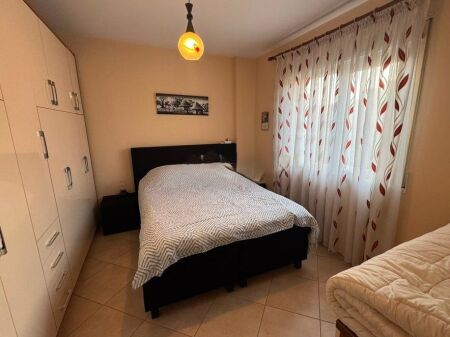 APARTAMENT 3+1 PER QIRA TEK ISH RESTORANT DURRESI