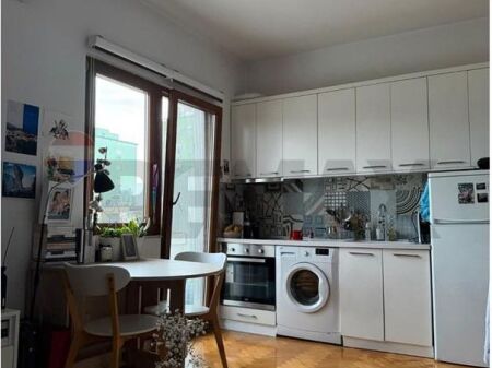 APARTAMENT 1+1 QIRA MYSLYM SHYRI