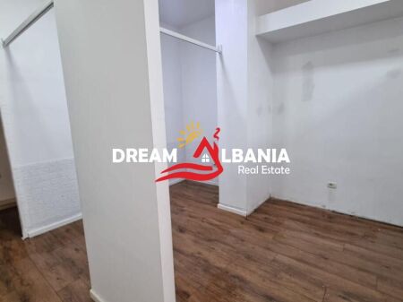Jepet me Qira Ambient Biznesi – Myslym Shyri, pas Karburantit Kastrati (42711181)