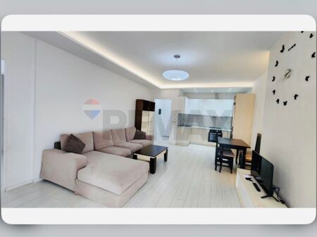 Apartament 2+1+2 me Qira pranë Shkollës së Baletit