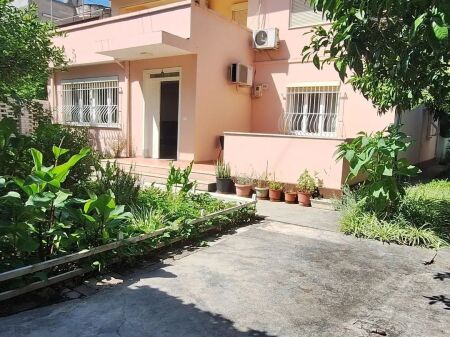 CASA PRIVATA IN AFFITTO - TIRANA, 21DHJETORI