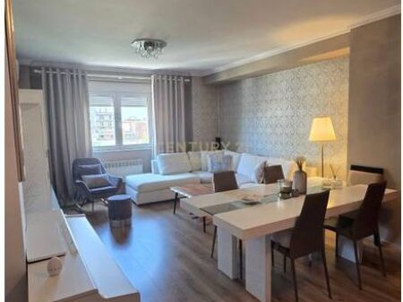   Apartament 2+1+ post parkimi per Shitje te Stadiumi Air Albania