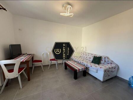 Apartament 2+1 i mobiluar,Shkolla e Bashkuar