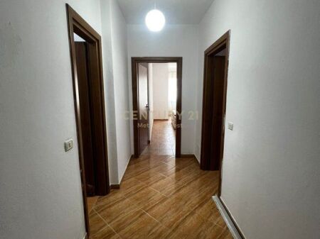 Affittasi - Appartamento 1+1 a Misto Mame