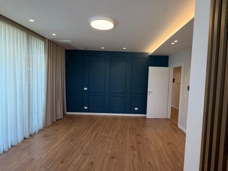 ZYRE ME QERA TEK LAKE VIEW RESIDENCE