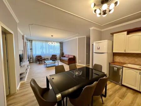  Jepet me Qira Apartament 2+1+2 tek Rruga Faik Konica
