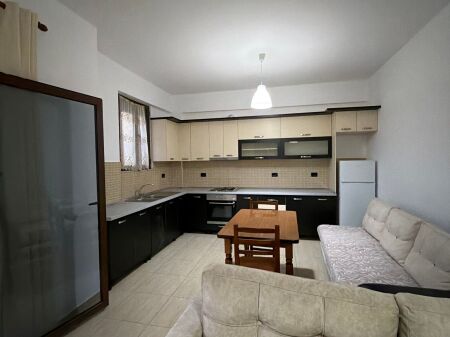 Apartament 1+1 - Me Qera/ Yzberisht - Tirane