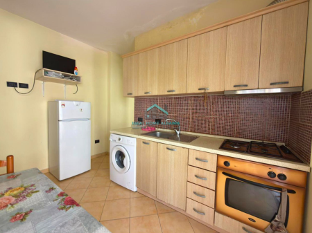 Apartament 1+1 për Shitje – Lungomare , Vlore.