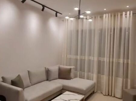 Shitet, Apartament 1+1, Shkolla e Kuqe, Tirane.