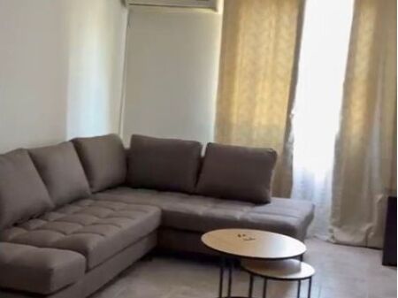 Jepet me qira Apartament 2+1 te Rruga 5 Maji prane Concord Center