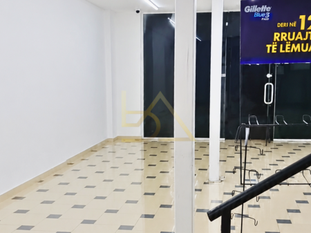 Hapësirë Komerciale Duplex për Qira – Pranë Myslym Shyrit, Tiranë