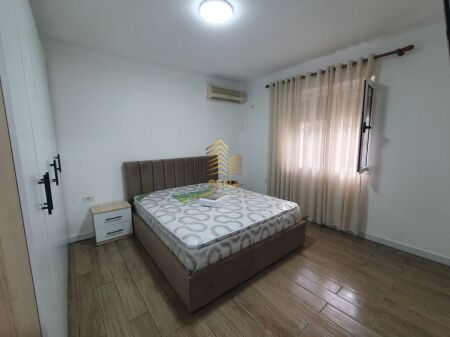 Affitto, Monolocale, 21 Dhjetori, 45.000 Leke/mese