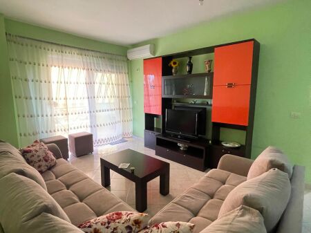 JEPET ME QIRA APARTAMENT 1+1 ÇMIMI 350 EURO Prane PARKUT TE AUTOBUZAVE "CASA ITALIA"