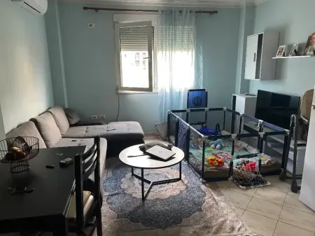 Qera | Apartament 2 + 1 | Rruga 5 Maji | 450 €/muaj