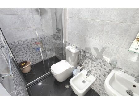 Apartament - Për Qira - Shkolla e Baletit, Tiranë