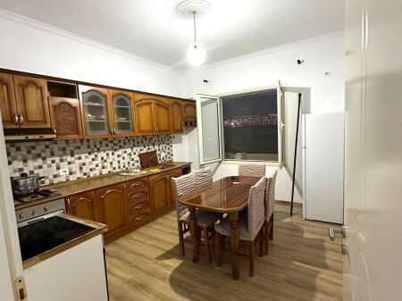  Apartment 2+1 for Rent in Sauk, 400 thousand lek
