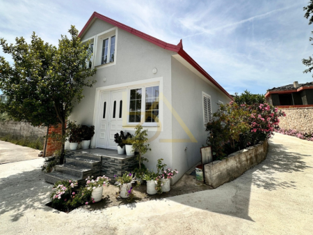 Piano della Villa in Affitto – Mjull-Bathore, Tirana
