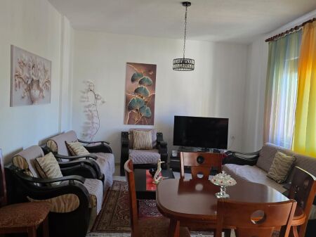 Vile Me Qera 2+1 Tek Selvia (ID BV22643) Tirane