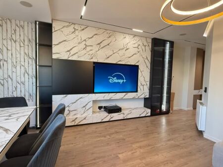 Super Apartament Luksoz 2+1 me Qira – Liqeni i Tiranës!