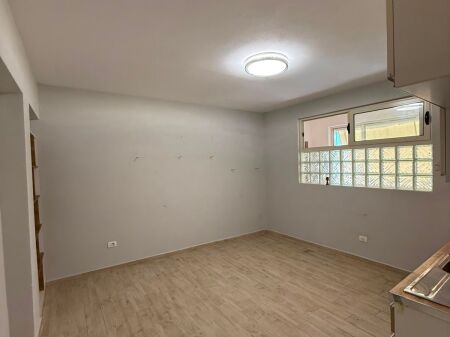 AFFITTASI APPARTAMENTO 2+1 CON CUCINA SEPARATA, CENTRO, DURRES!