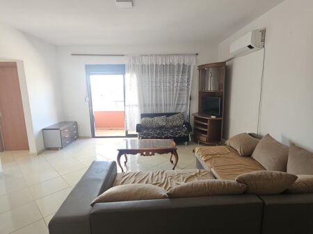 Appartamento 2+1 in Affitto – Zona Galaktiku, Durazzo