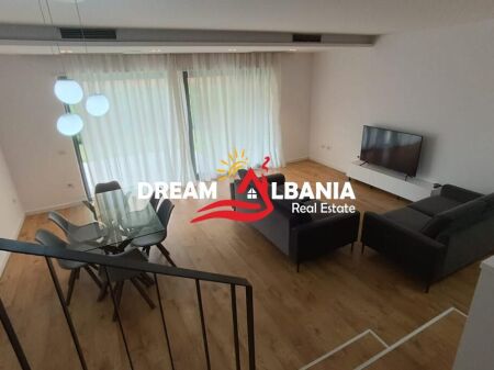 Villa in Affitto a Mjull Bathore, vicino al Mercato a Tirana (ID 4251467)