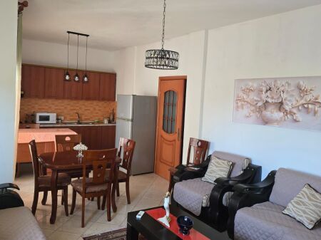  Apartament 2+1 me Qira | 90 m² | Rruga Siri Kodra