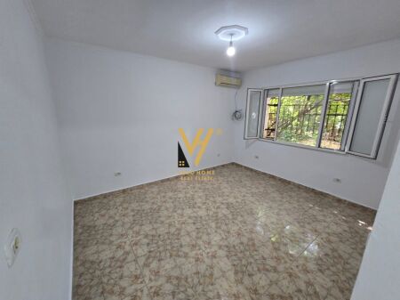 SHITET DYQAN 64 M2 TE RRUGA E KAVAJES 195.000 EURO