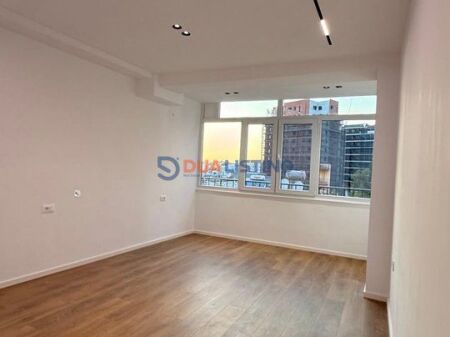 We sell a studio apartment at 21 Dhjetori!
