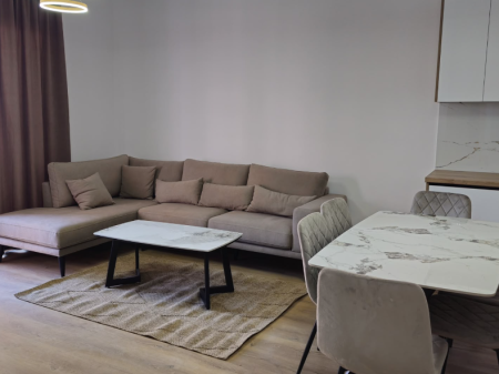Jepet me Qira Apartament 2+1+2  Kompleksi Aura, Rruga Dritan Hoxha