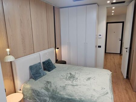 APARTAMENT LUKSOZ 1+1 ME QIRA TE REZIDENCA GOLDEN TOWER, MINE PEZA 