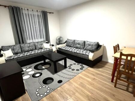  Apartament 1+1 me Qira ne Laprake te Kmy Mbas Kupoles!, 450 MIJE LEKE
