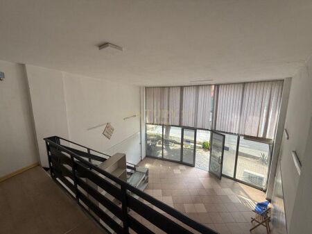 ✨ Shitet Ambient Komercial Duplex në Fresk, Tiranë 🏢